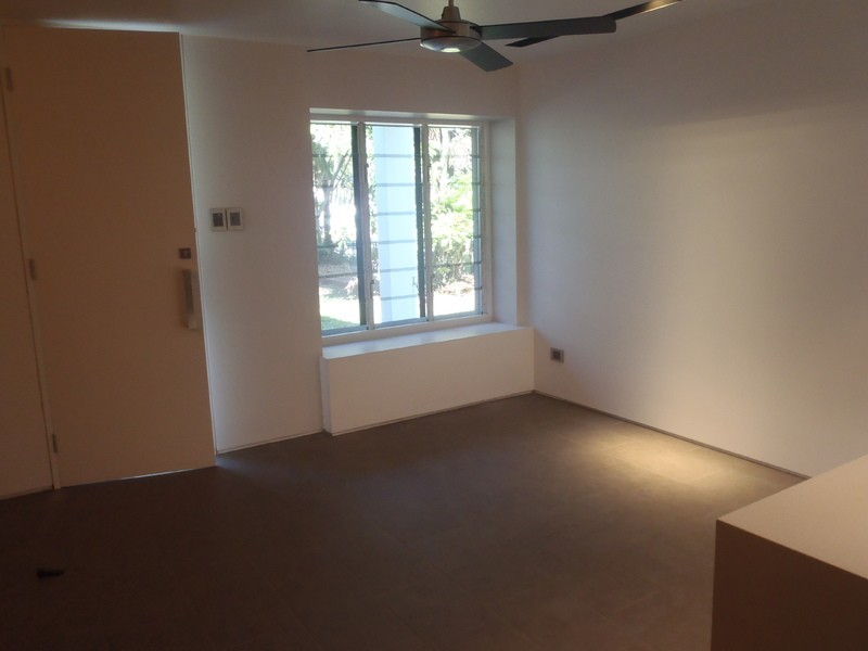 2/22 Sturges Street, Hermit Park QLD 4812