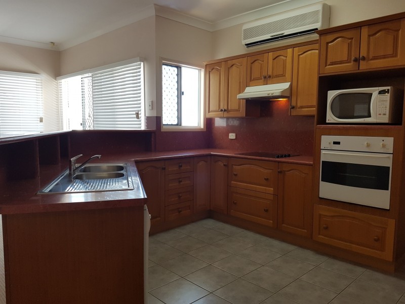 298A Stanley Street, North Ward QLD 4810