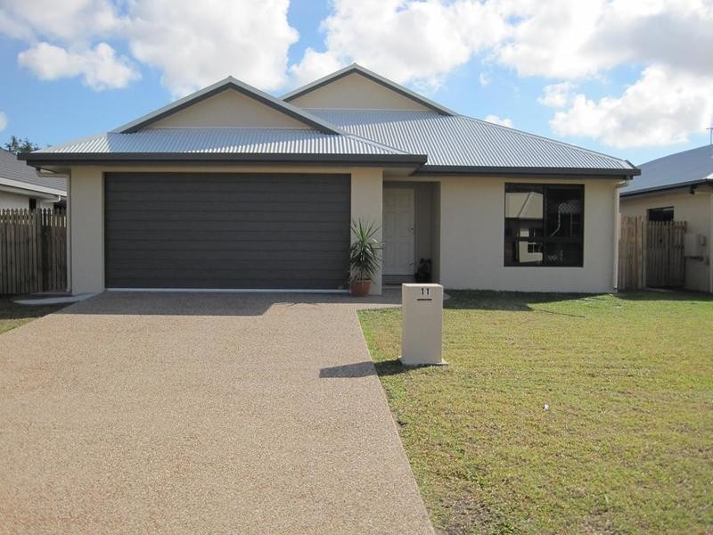 11 Parklands Drive, Mount Louisa QLD 4814