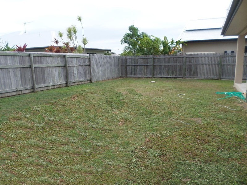 11 Parklands Drive, Mount Louisa QLD 4814