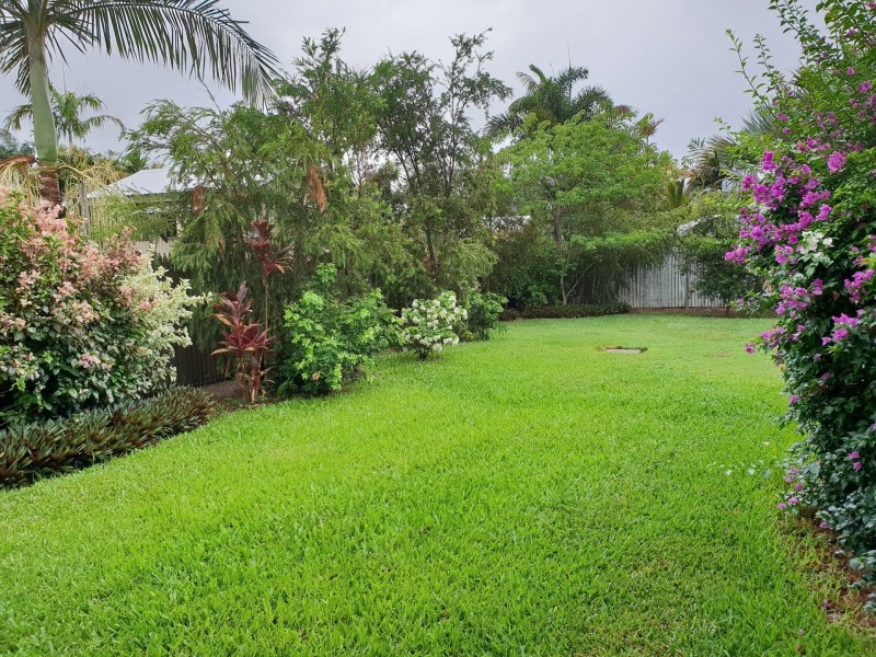 9 Jewel Court, Rasmussen QLD 4815