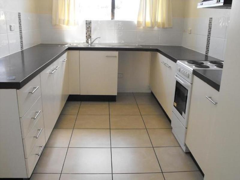 4/8 Goldring Street, Hermit Park QLD 4812