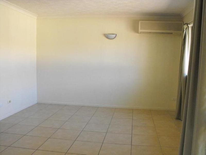 4/8 Goldring Street, Hermit Park QLD 4812