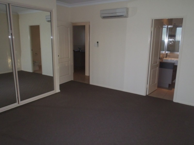 Mount Louisa QLD 4814