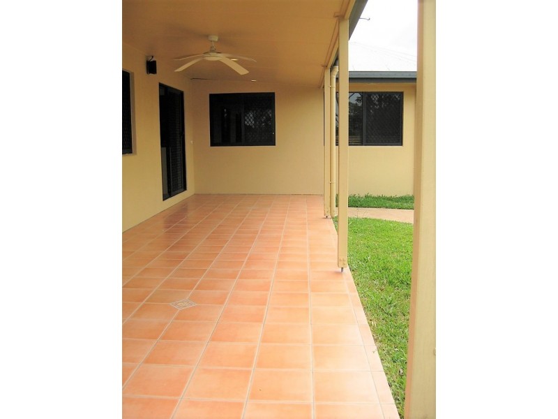 6 Astill Court, Cranbrook QLD 4814