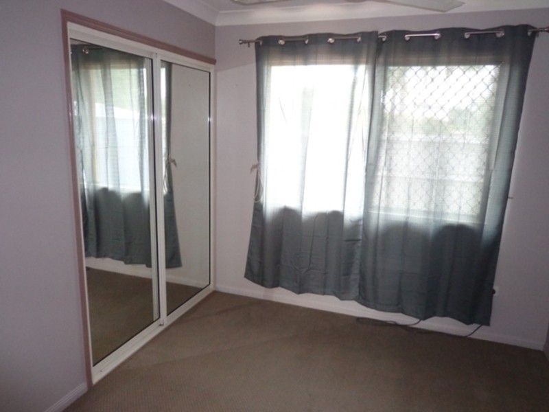 33 Burbank Way, Kirwan QLD 4817