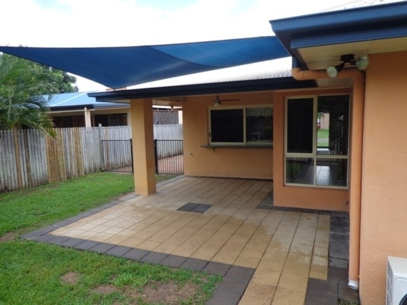 33 Burbank Way, Kirwan QLD 4817