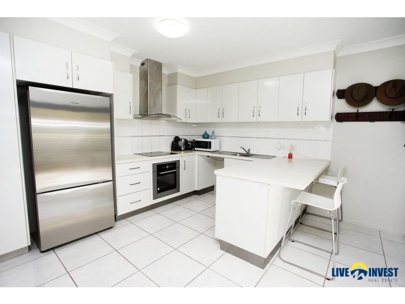25 Wenlock Street, Rasmussen QLD 4815