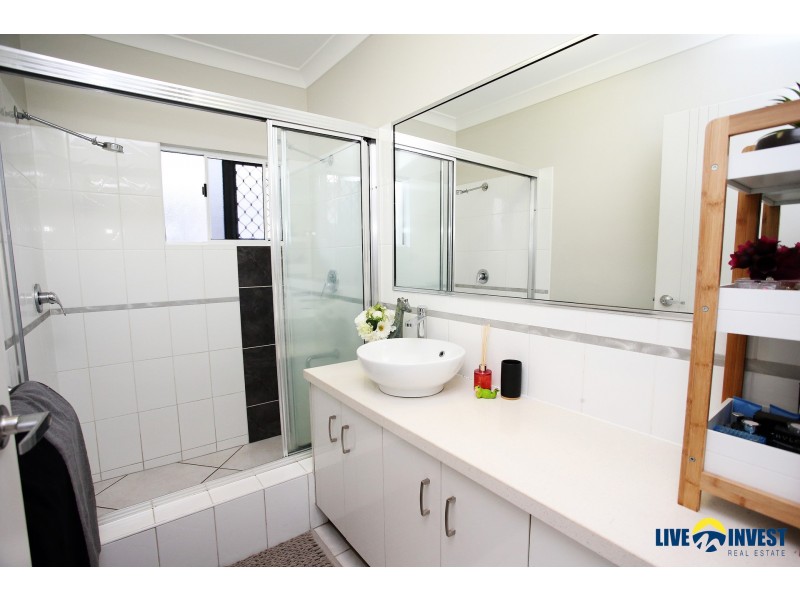 25 Wenlock Street, Rasmussen QLD 4815