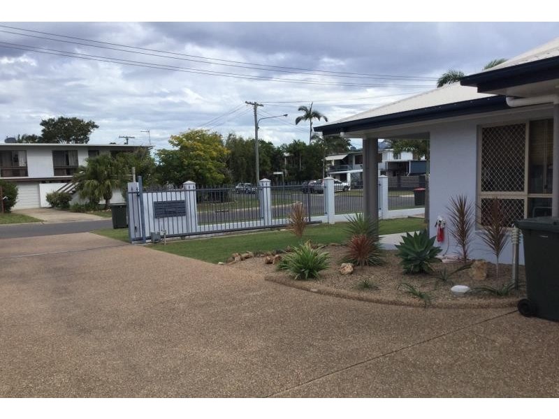 4/10 Renecol Avenue, Rasmussen QLD 4815