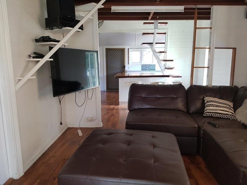 42 Griffith Street, South Townsville QLD 4810