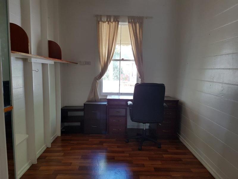 42 Griffith Street, South Townsville QLD 4810