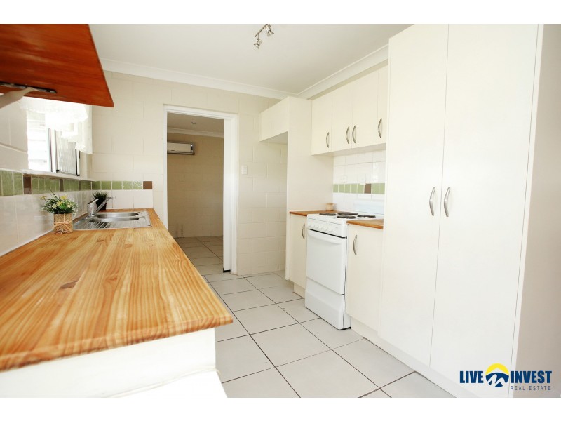 18 Julia Street, Kirwan QLD 4817