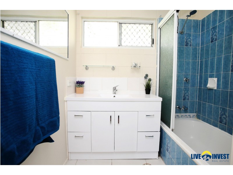 18 Julia Street, Kirwan QLD 4817