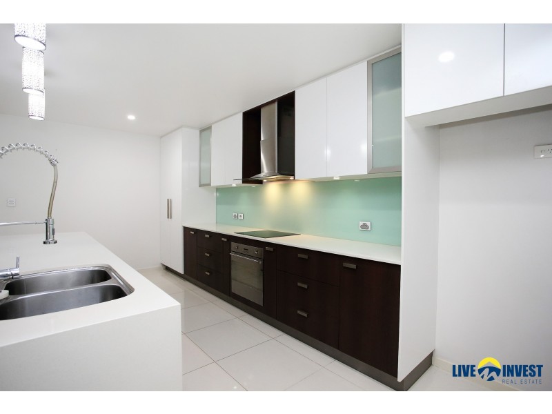 13 Browning Street, Mount Louisa QLD 4814