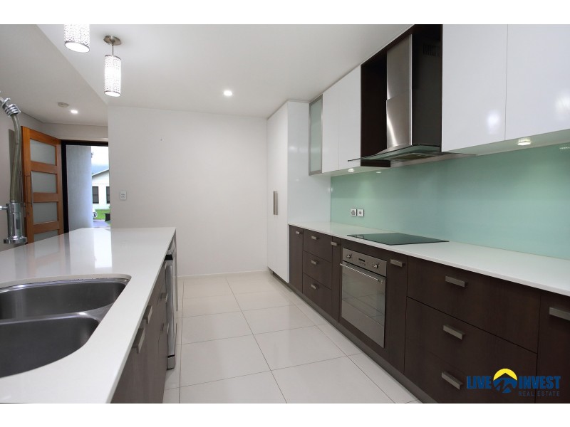 13 Browning Street, Mount Louisa QLD 4814