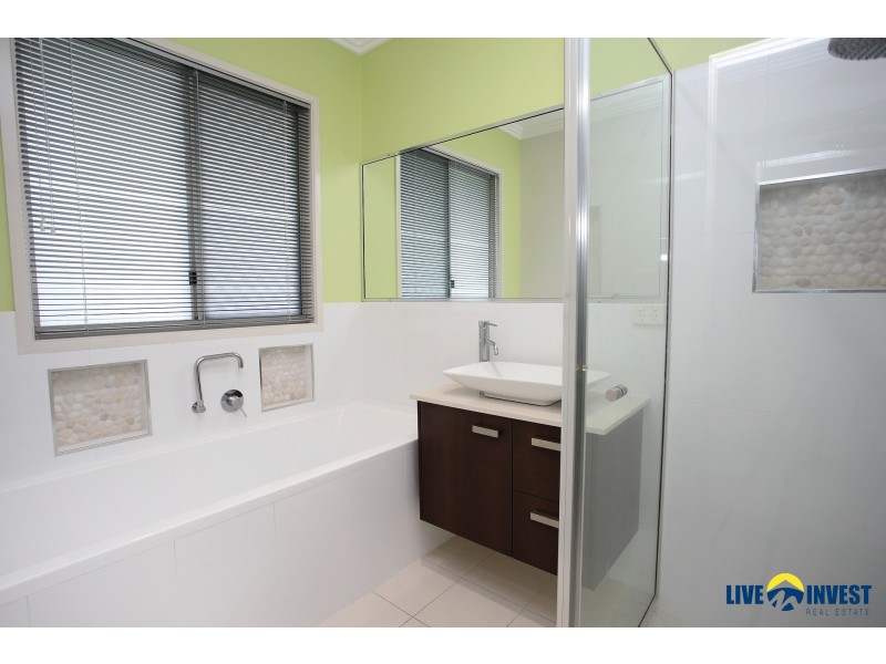 13 Browning Street, Mount Louisa QLD 4814