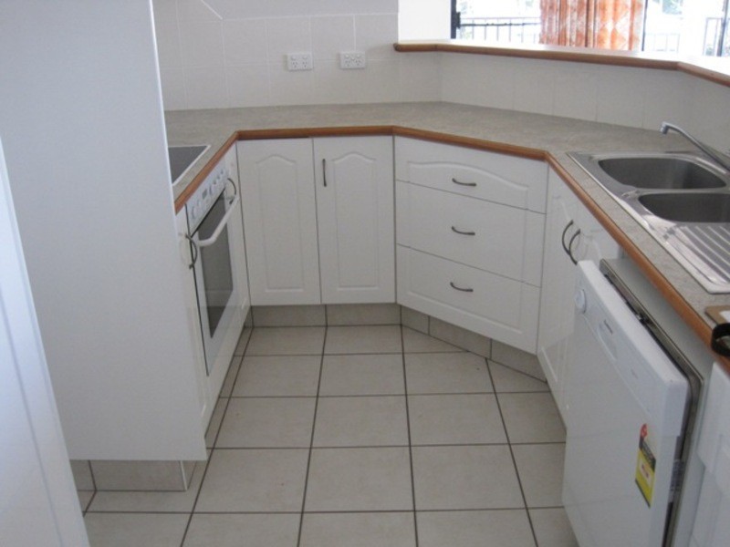 5/106 Eyre Street, North Ward QLD 4810