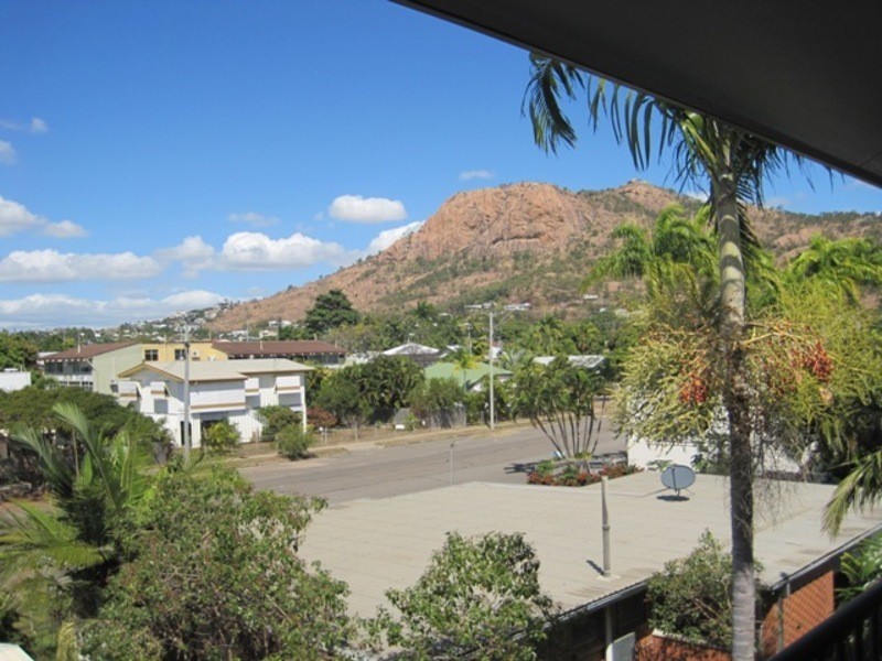 5/106 Eyre Street, North Ward QLD 4810