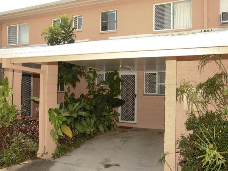 2/22 Marks Street, Hermit Park QLD 4812