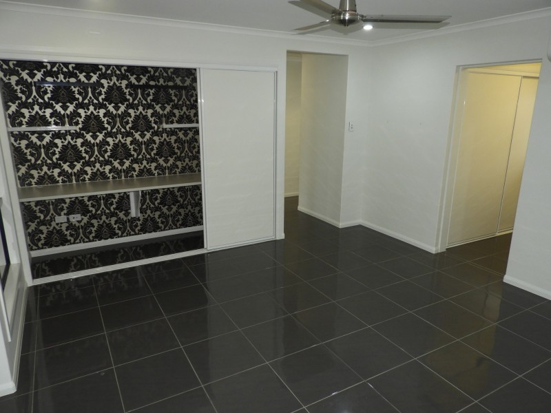 1 Emperor Boulevard, Burdell QLD 4818