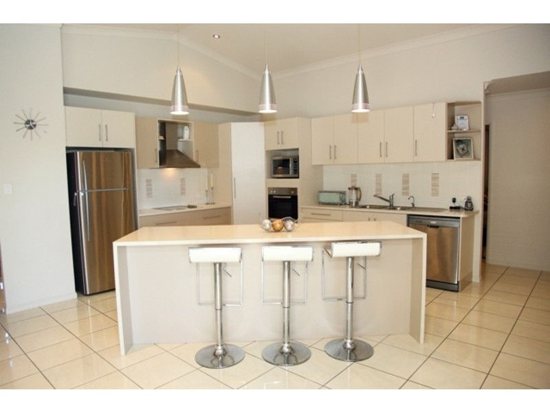 12 Kenwick Place, Kirwan QLD 4817