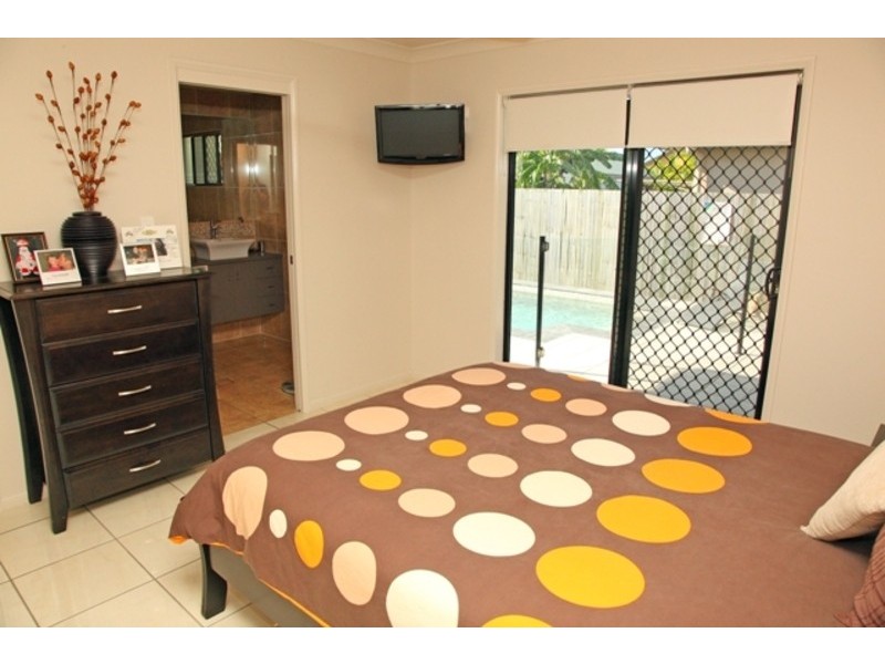 12 Kenwick Place, Kirwan QLD 4817