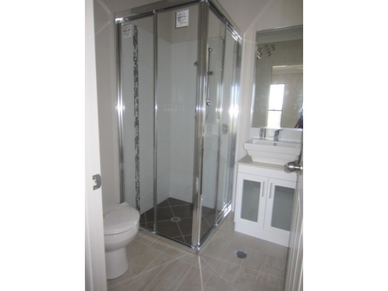 2/1 Mayflower Street, Burdell QLD 4818