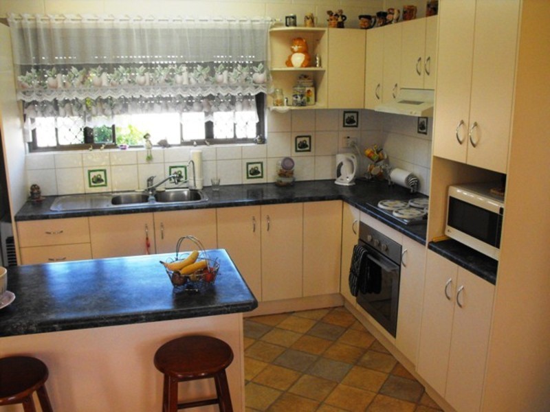 10 Lina Court, Rasmussen QLD 4815