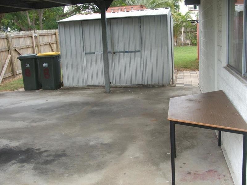 8 Emerald Street, Kirwan QLD 4817