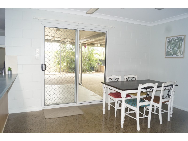 25 Elton Drive, Kelso QLD 4815