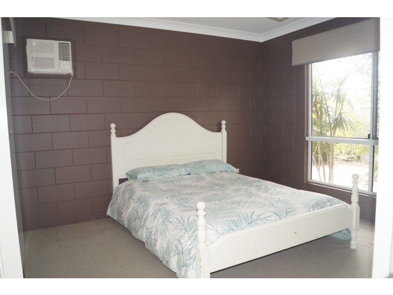 25 Elton Drive, Kelso QLD 4815