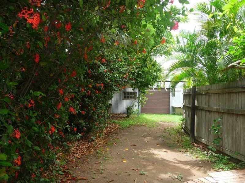 19 Caroline Street, Aitkenvale QLD 4814