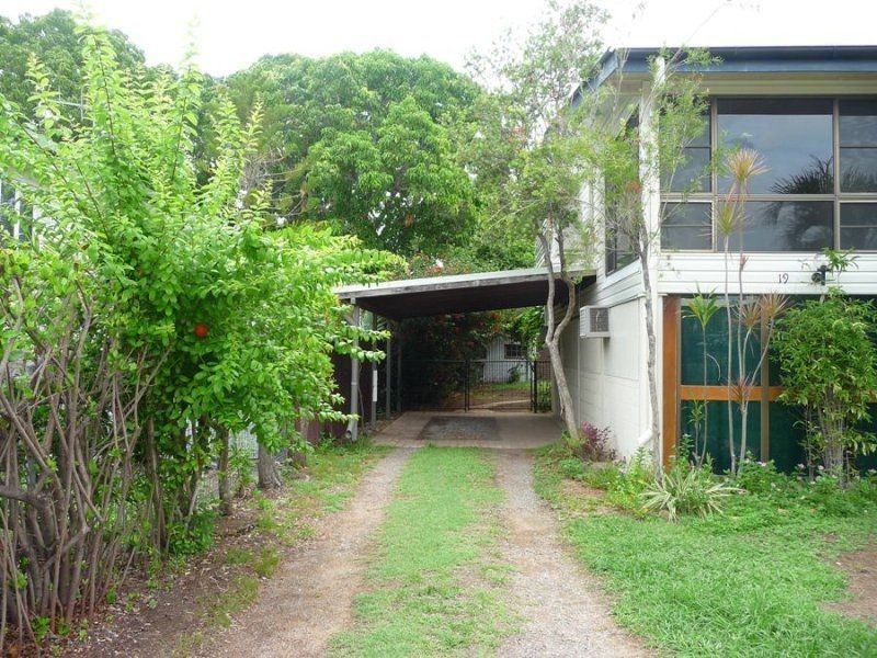 19 Caroline Street, Aitkenvale QLD 4814