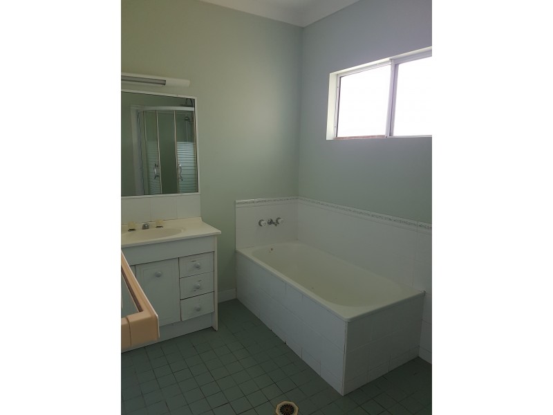 1 Bellbird Street, Condon QLD 4815