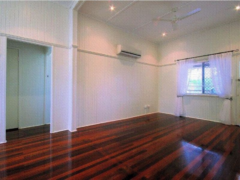 21A Lothair Street, Pimlico QLD 4812