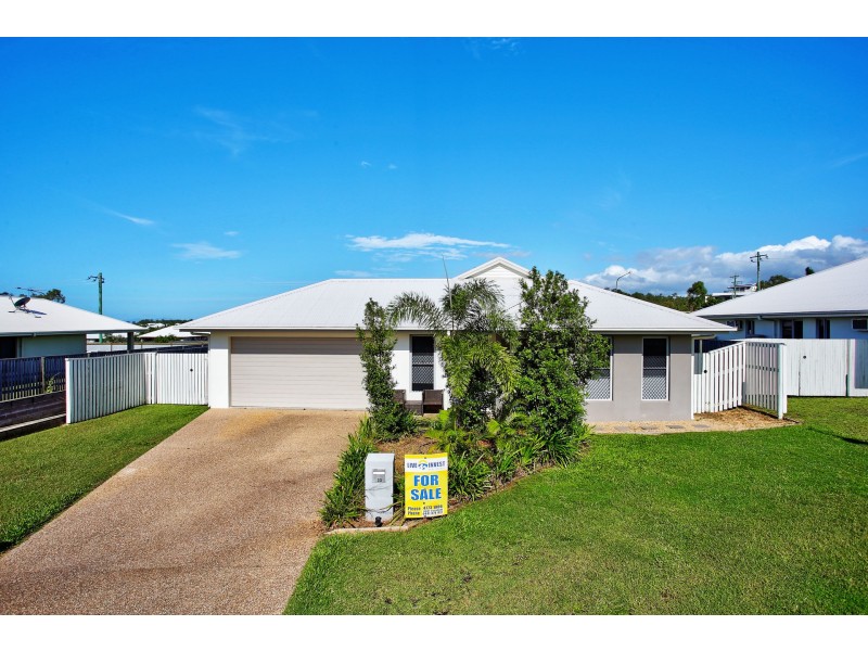33 Bilbao Place, Bushland Beach QLD 4818