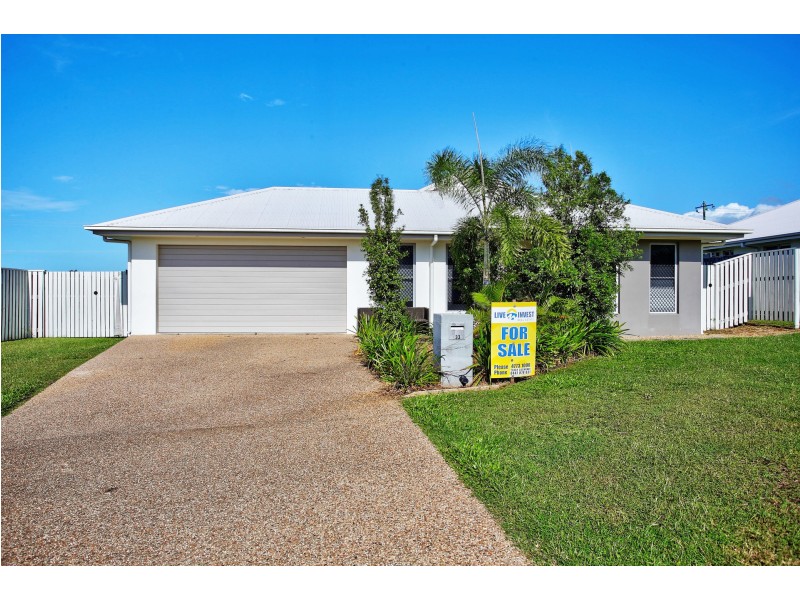 33 Bilbao Place, Bushland Beach QLD 4818