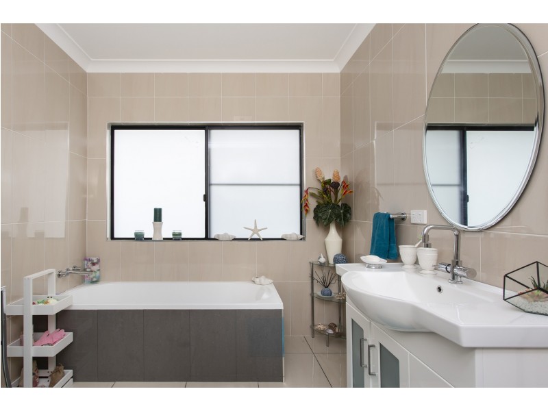 44 Tennessee Way, Kelso QLD 4815