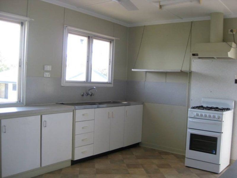 15 Lancaster Street, Garbutt QLD 4814