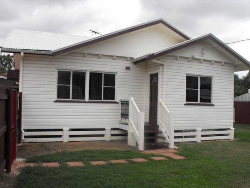 12 Parsons Street, Gulliver QLD 4812