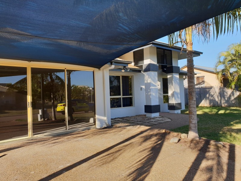 33 Burbank Way, Kirwan QLD 4817