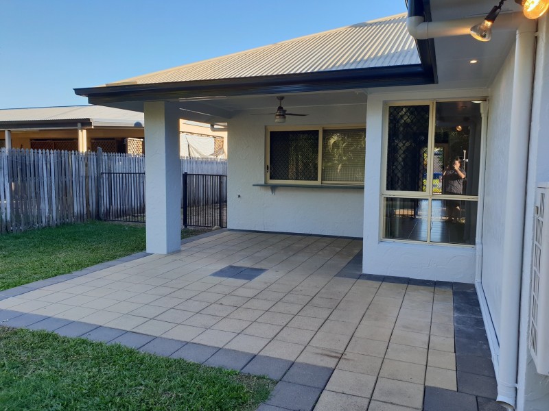 33 Burbank Way, Kirwan QLD 4817