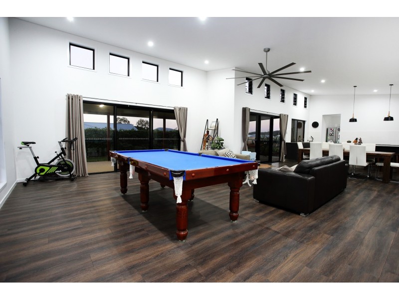 187 Williams Road, Alligator Creek QLD 4816