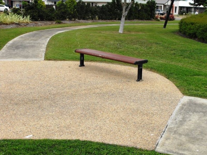 8 Fontwell Crescent, Mount Low QLD 4818