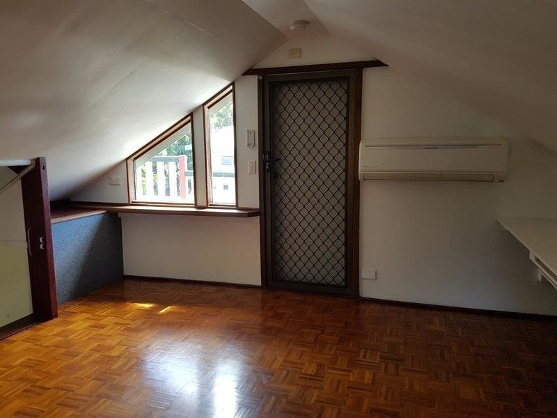 42 Griffith Street, South Townsville QLD 4810