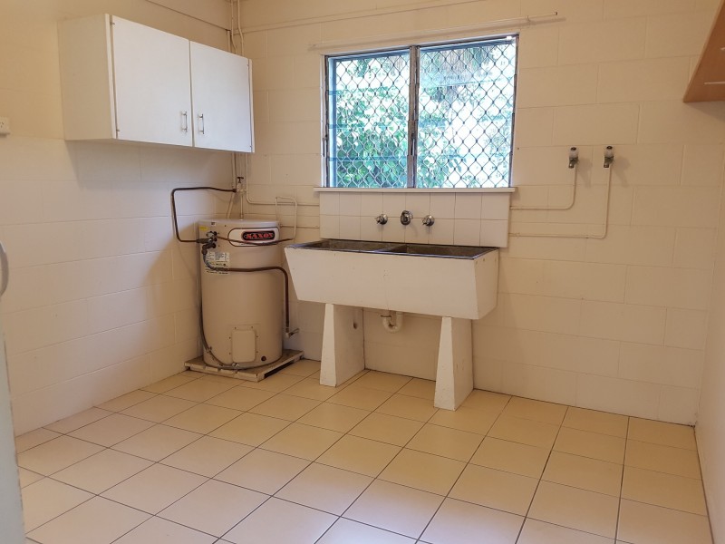 4 Rhodes Street, Heatley QLD 4814