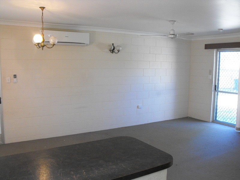 2/31 President Street, Kirwan QLD 4817