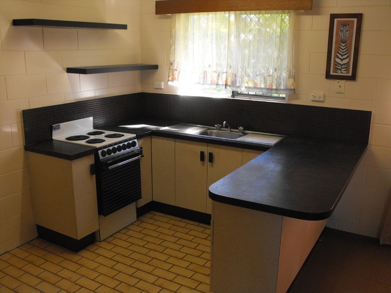 2/31 President Street, Kirwan QLD 4817