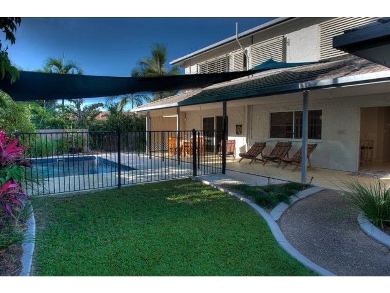 46 Seaward Crescent, Pallarenda QLD 4810
